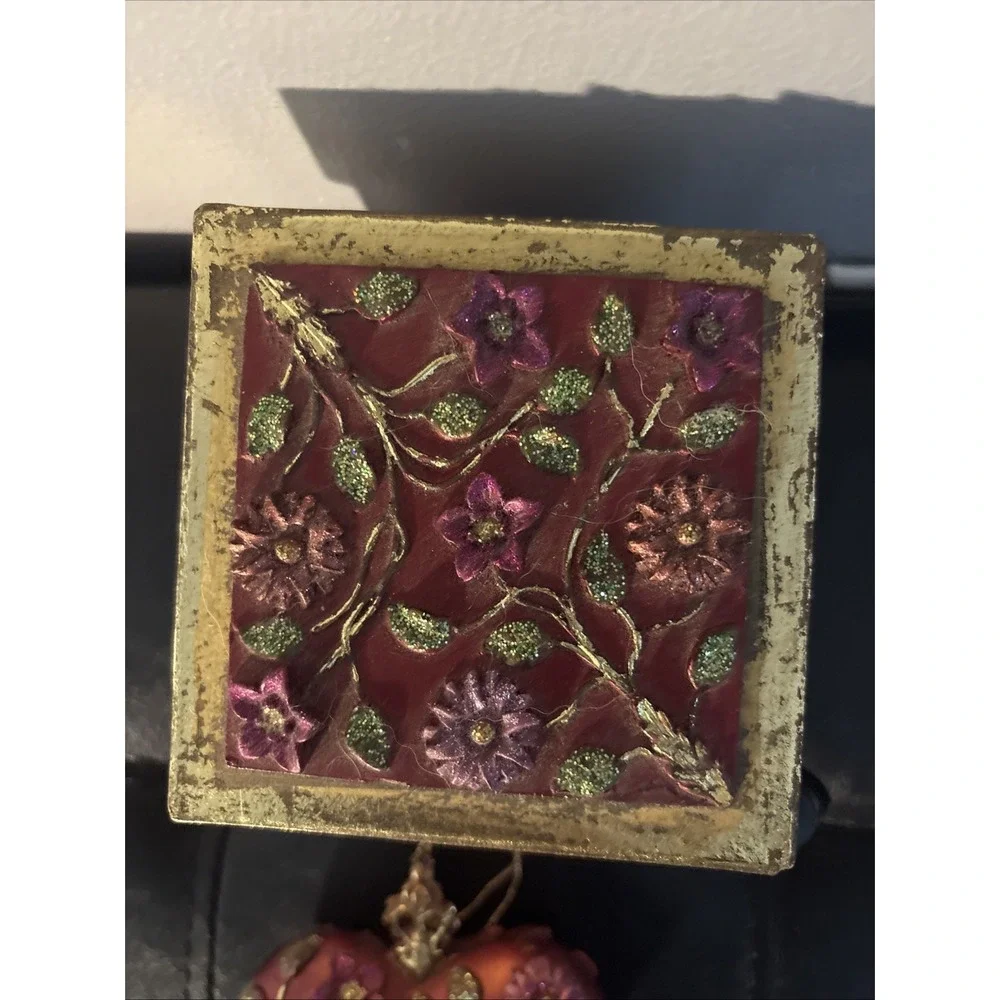 Vintage Cloisonne Enamel Heart Floral Ornament Gold-Tone Metal & Box